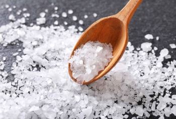 Is It Safe to Use Salt on Wounds? - Koyuncu Salt