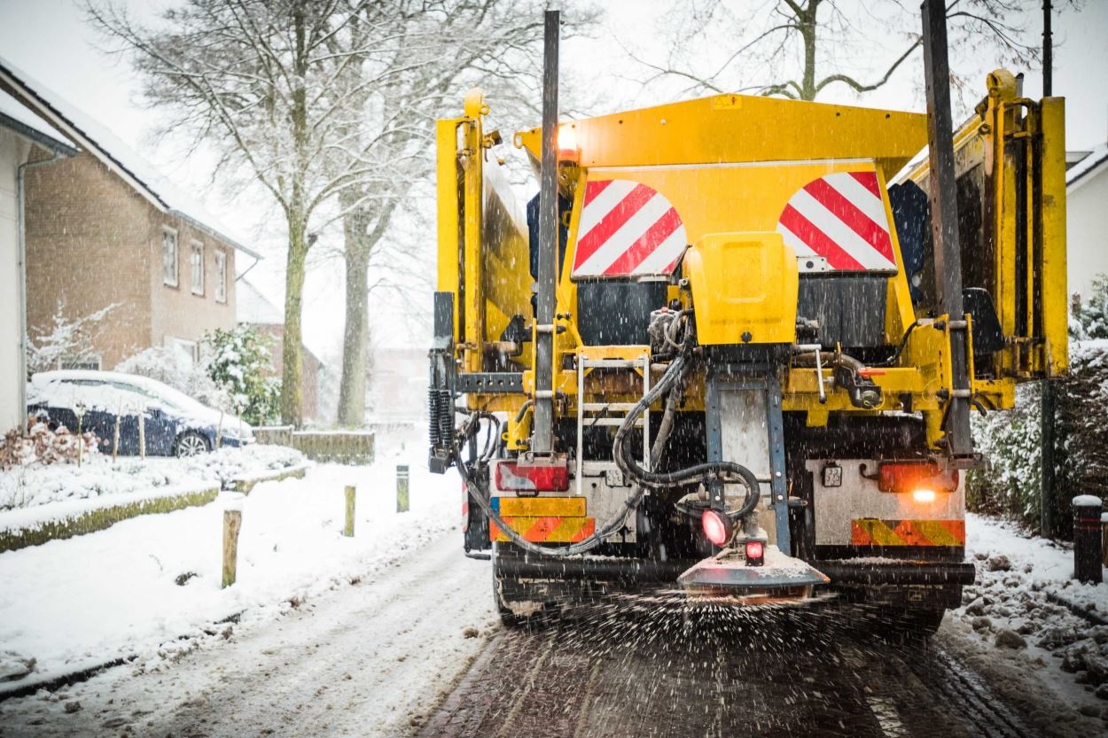 What are Alternatives to Rock Salt for Melting Ice on Driveways?