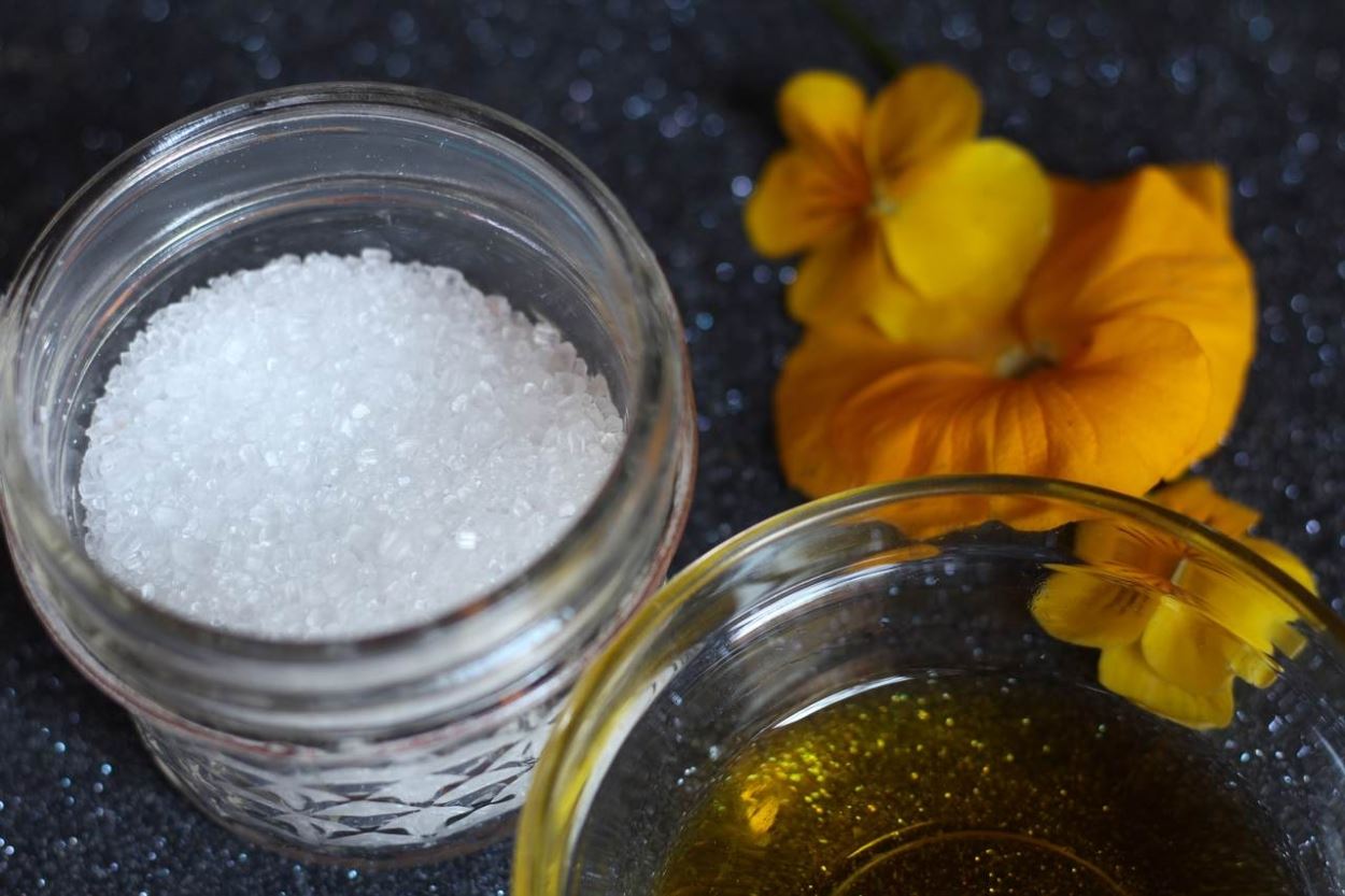 What Is The Difference Between Epsom Salt and Sea Salt Salt Library